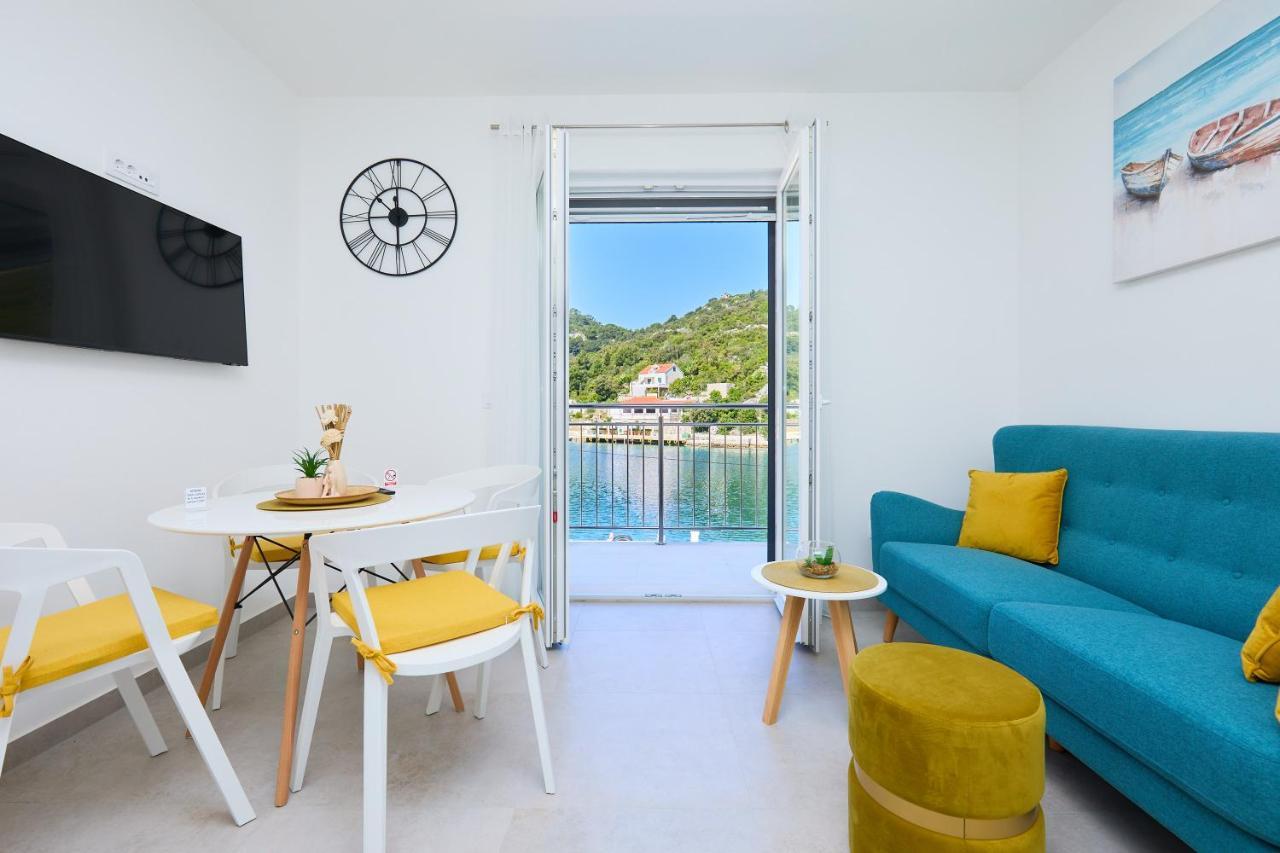 Green Lantern Apartments Okuklje ภายนอก รูปภาพ