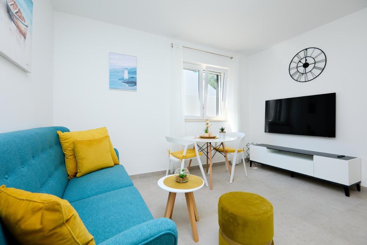 Green Lantern Apartments Okuklje ภายนอก รูปภาพ
